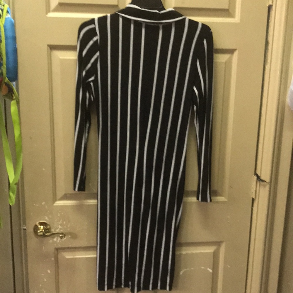 Venus Collared Button Up Large Stretchy Black & S… - image 5